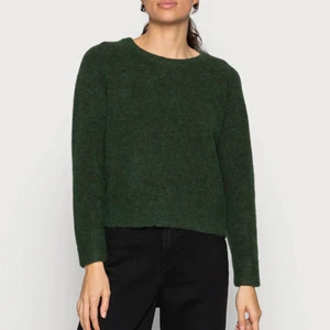 Samsoe samsoe stickad tröja - Min extreeeemt sköna O-NECK SHORT från samsoe samsoe. 🤍  Bra skick. 