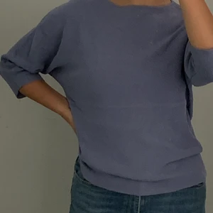 Blå tröja - Säljer denna fina blåa tröja. Använd fåtal gånger. 😍