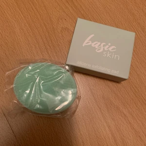 Rengöringsborste till ansiktet - Oanvänd rengöringsborste till ansiktet.