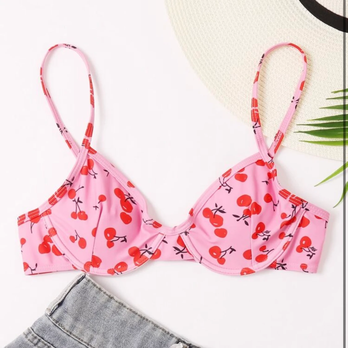 Bikiniöverdel från shein - 90