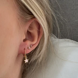 Örhängen  - Frakt ingår i priset 💗💗