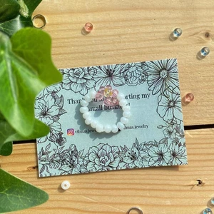 Intressekoll - Tjena detta är interesse koll om ni skulle vilja köpa liknande smycken på bilden som jag har gjort. (Ej mina bilder. Bilder tagna från vilmas.jewelry på insta) och vad hade varit ett bra pris för dom ? 