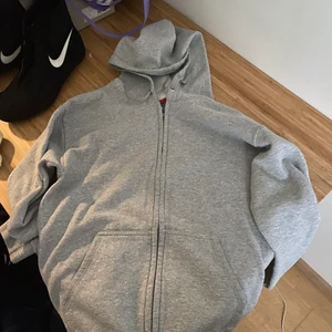 Hanes zip hoodie - Bra skick