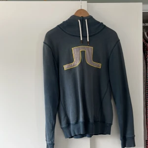 Hoodie J Lindeberg - Hoodie från J.Lindeberg blågrå, storlek M