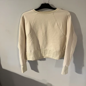 Tränings topp - En tränings topp ifrån lager157,  Stolek s