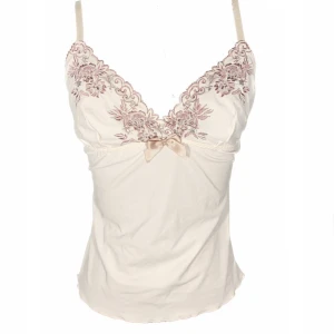 Vintage spets linne - Kommer säljas på jealoussecondhand.com💕