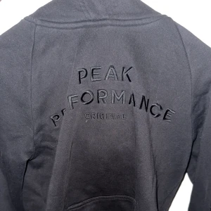 Peak Performance hoodie - Skick 8/10