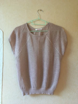 Glitter vest topp - Dm for more info!