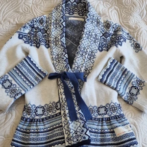 Odd molly kofta  - Säljer denna kotan då den ej används. Den är köpt för ca. 1500kr säljer för 250kr.