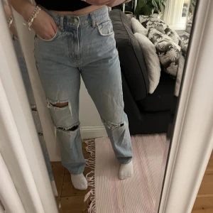 Jeans  - Populära jeans från gina