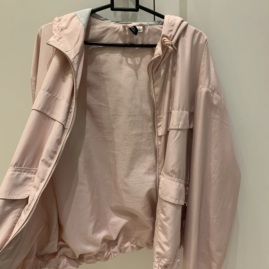 Tunn rosa jacka  - 91