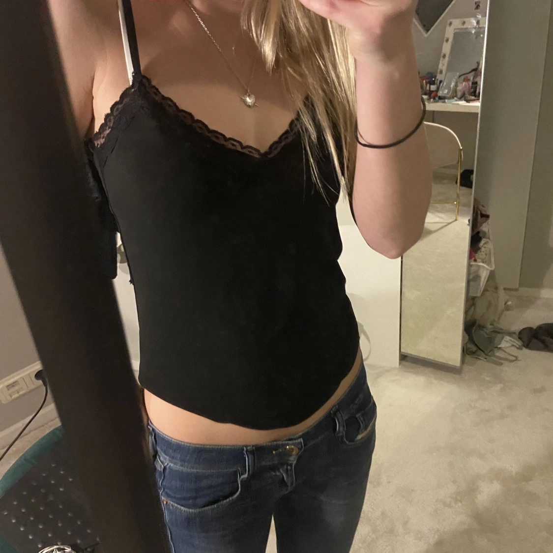 Svart spetslinne - 90