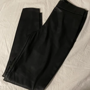 Skinnbyxor  - Skinnbyxor storlek S