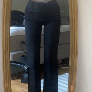 Kostymbyxor - Säljer mina kostymbyxor från Madlady. Nypris 699