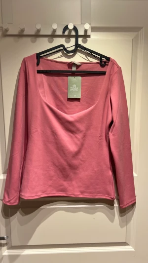 Rosa tröja f - Aldrig använt heller till och med prislappen på