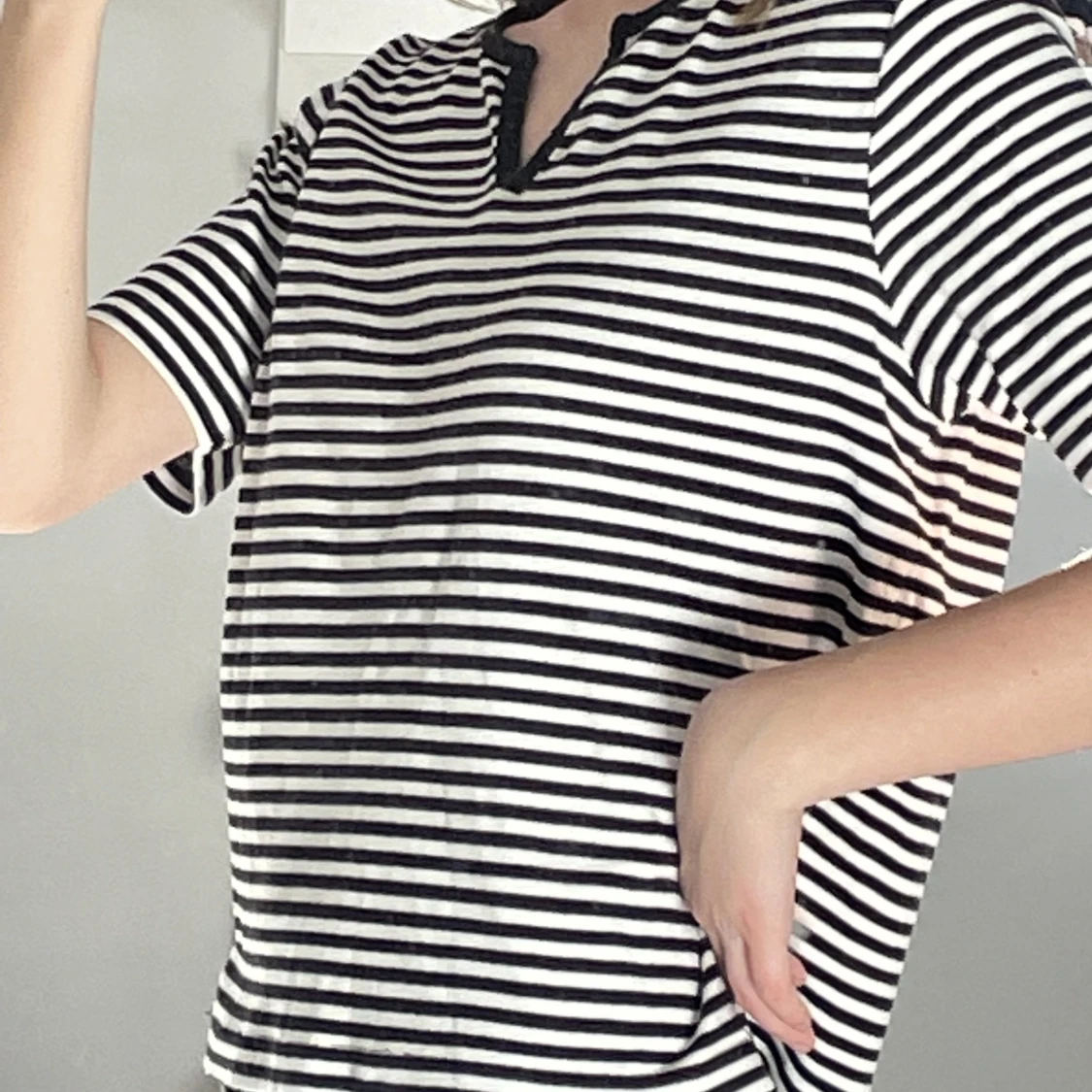 T-shirt med svarta ränder - 90