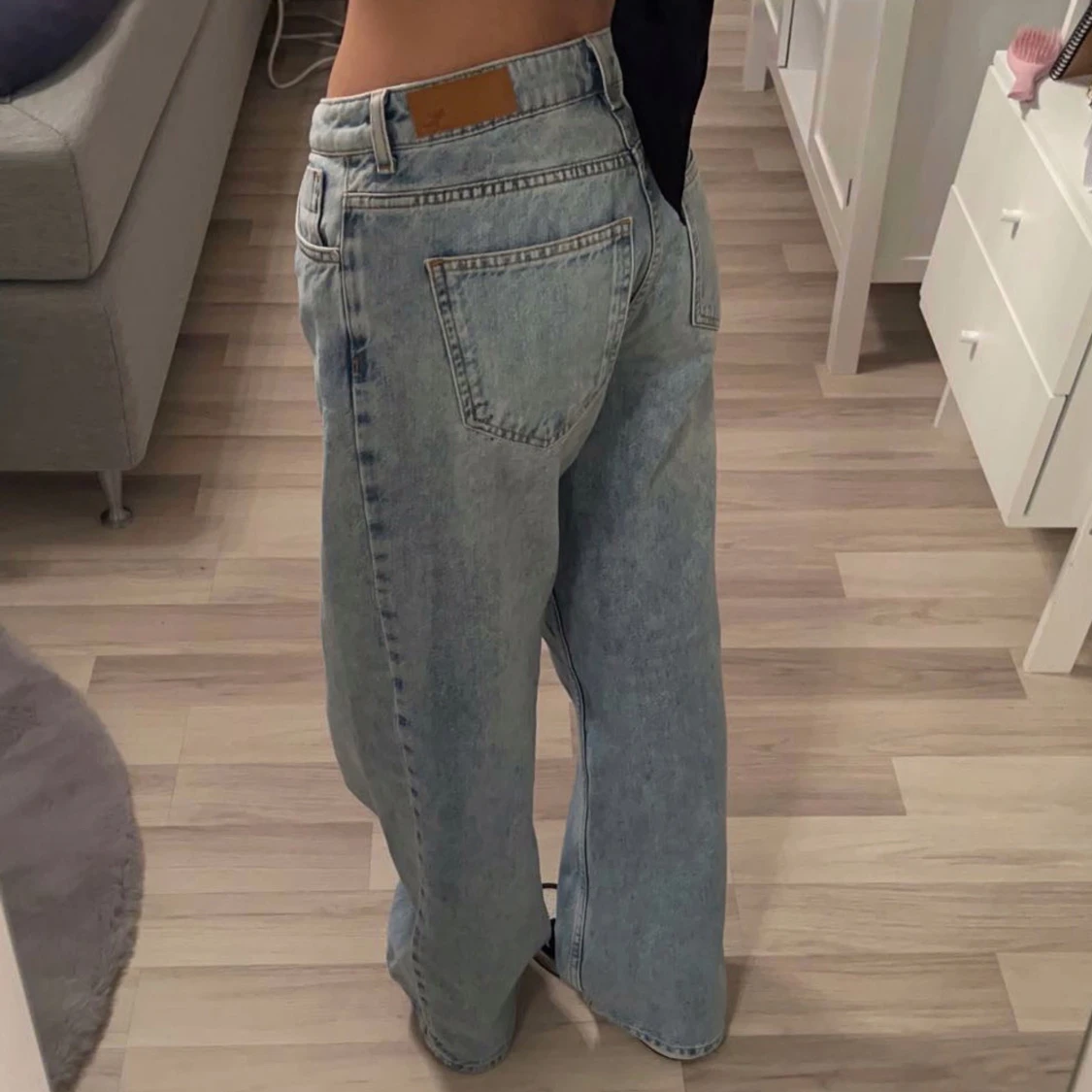 Straight Wide Leg High Rise Jeans - 90