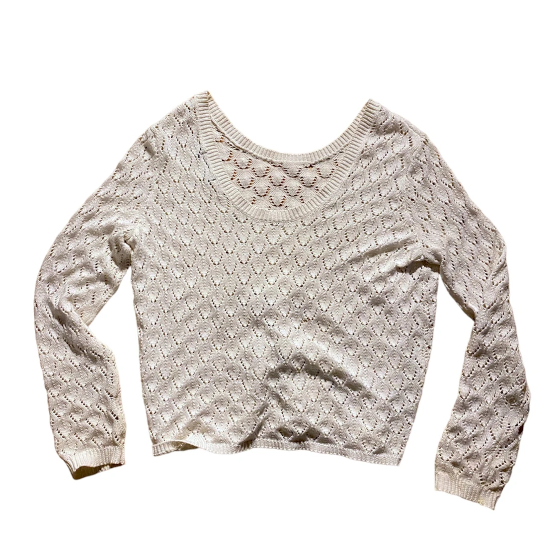 Vit virkad/stickad tröja