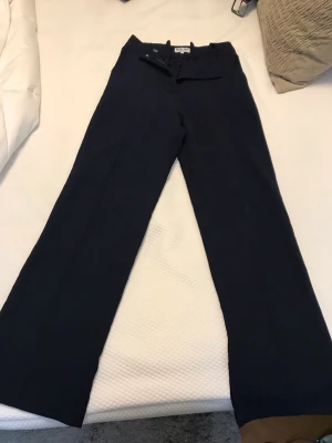 Kostymbyxor  - Kostymbyxor från madlady, bra skick