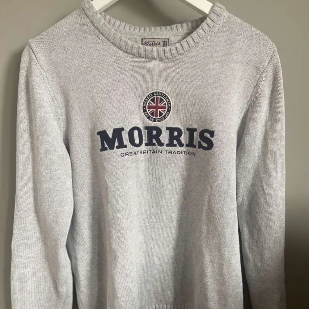 Fin Morris tröja skick 10/10. Använt fåtal gånger, pris 550kr men kan diskuteras vid snabb affär. . Stickat.