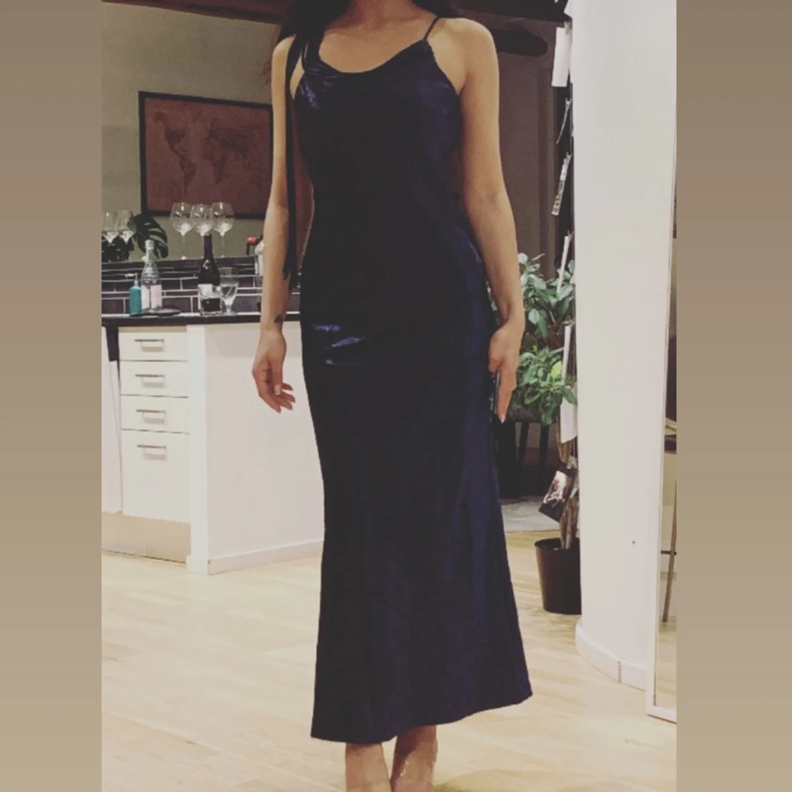Skräddarsydd marinblå långklänning  - 91