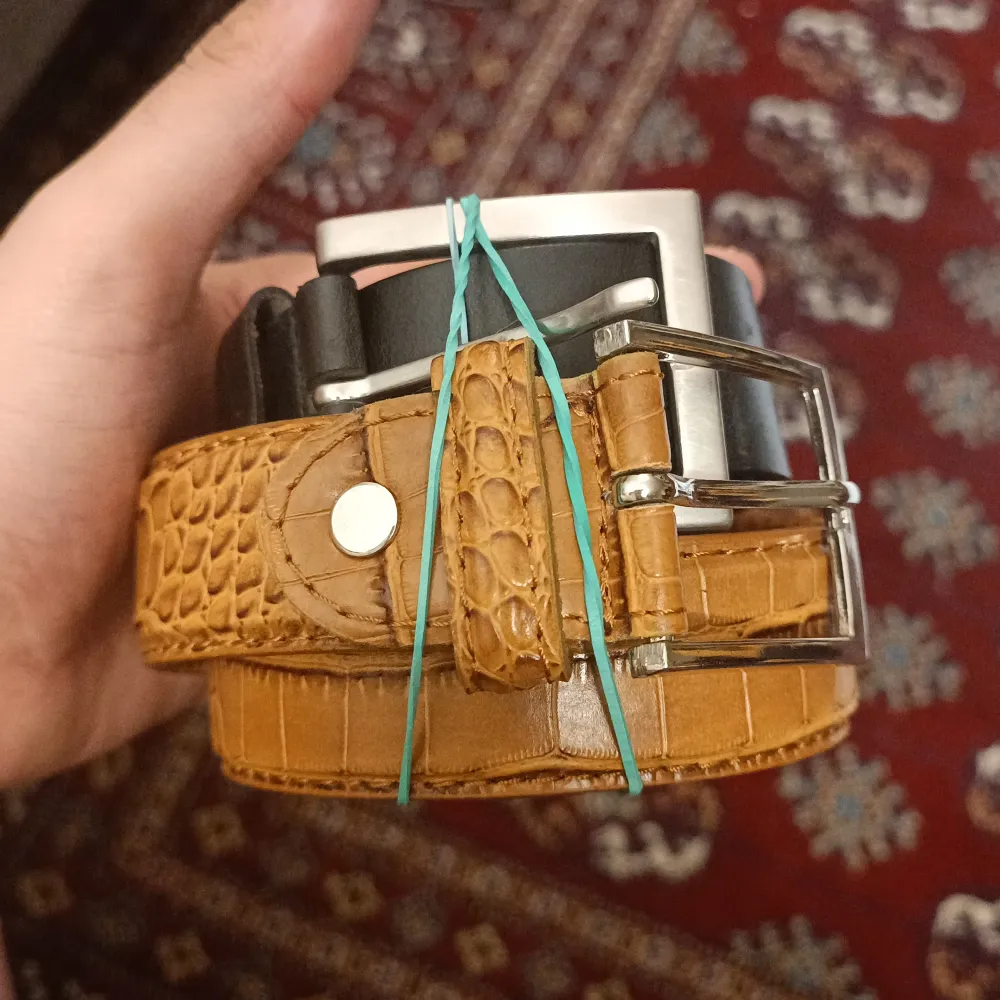 Nice looking belts! . Accessoarer.
