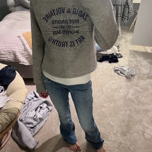 Zadig tröja - Unik zadig tröja!! Original priset är ca 600kr! Barn strlk i 13-14år som motsvarar en xs-s!🤗