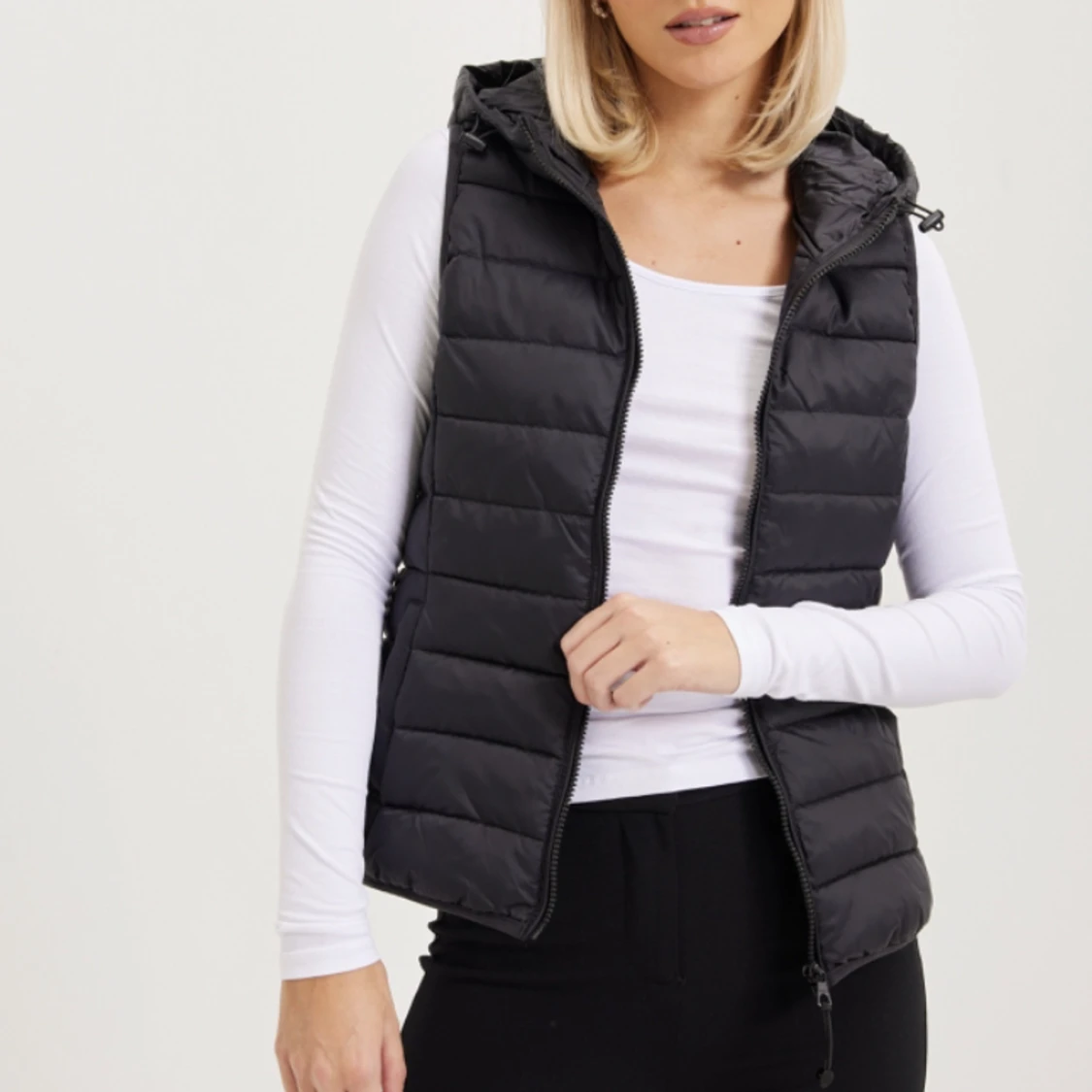 Snygg väst från only  - 91