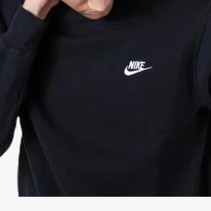 Nike tröja - 9/10 felfri jättefin köpt för 400