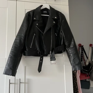 Skin jacka - Snygg vår jacka i skinn