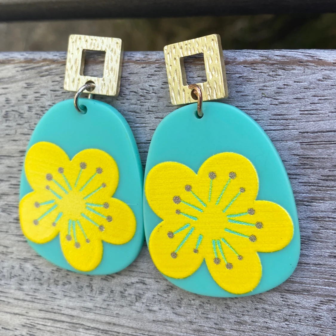Blommiga örhängen 💛 - 91