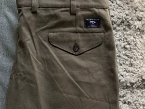 Bruna byxor <3 - Fina bruna byxor från rappson sweden. Köpare står för frakt 📦 😄