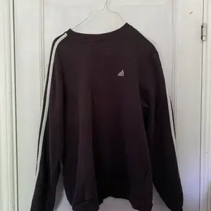 Sweatshirt från Adidas, Storlek S
