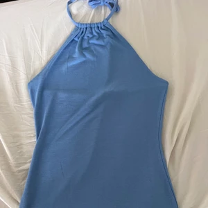 Klänning  - Helt oanvänd med lappen kvar! 