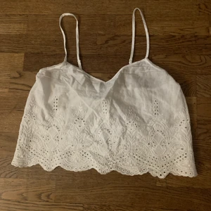 Topp In Bloom - Otroligt snygg topp från In Bloom, går att ha både som pyjamas topp och även som vanlig tröja. Är öppen för prisförslag, kan mötas upp i Stockholm och det är bara att skriva för fler bilder:) 