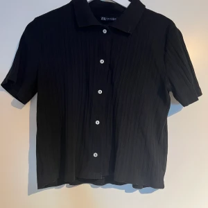 Topp från zara - Superfin tröja från zara  Endast använd en gång 