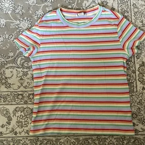 Monki T-shirt💗 - Köpt på monki i storlek M men passar mig som vanligtvis har XS-S😁💗 använd ett fåtal gånger