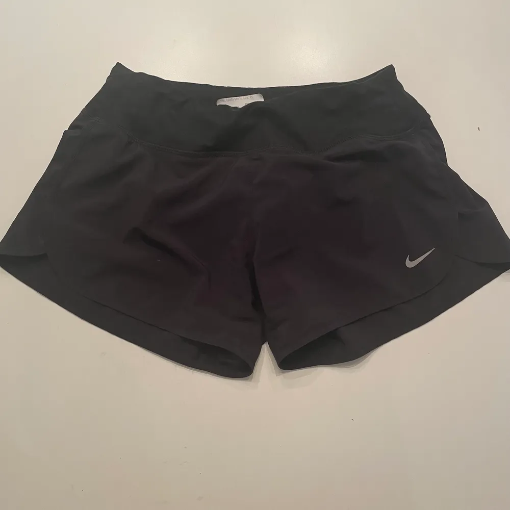 Nike shorts i storlek xs🌟. Shorts.