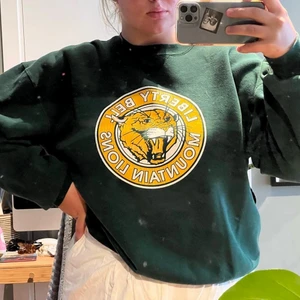Collagesweatshirt - Min bästa collagesweatshirt<3 köpare står för frakt