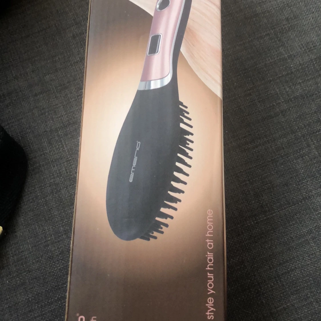 Här borste som plattar samtidigt 