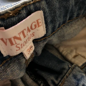 Nya jeans 👖  - Hej jag säljer mina nya jeans bara använt en gån och tvätta en gång. Så dem är i bra sikt 