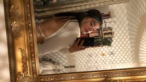 Body med öppen rygg  - Säljer denna superfina bodyn då den inte används! Det är storlek Xl men skulle säga att den passar från M och uppåt då den är stretchig! Använd 2 gånger! Nypris: 300kr