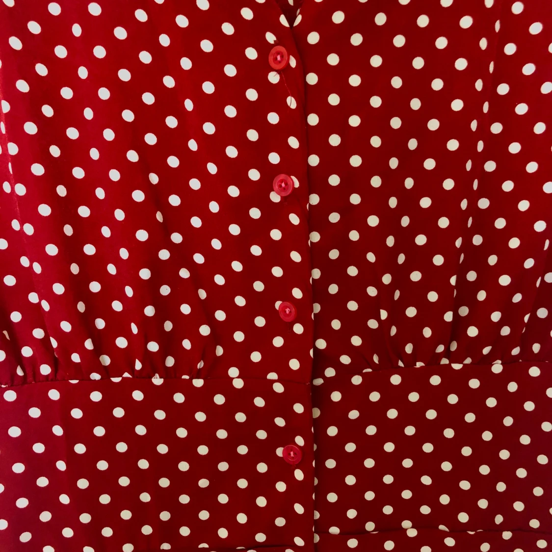 Prickig klänning - 91