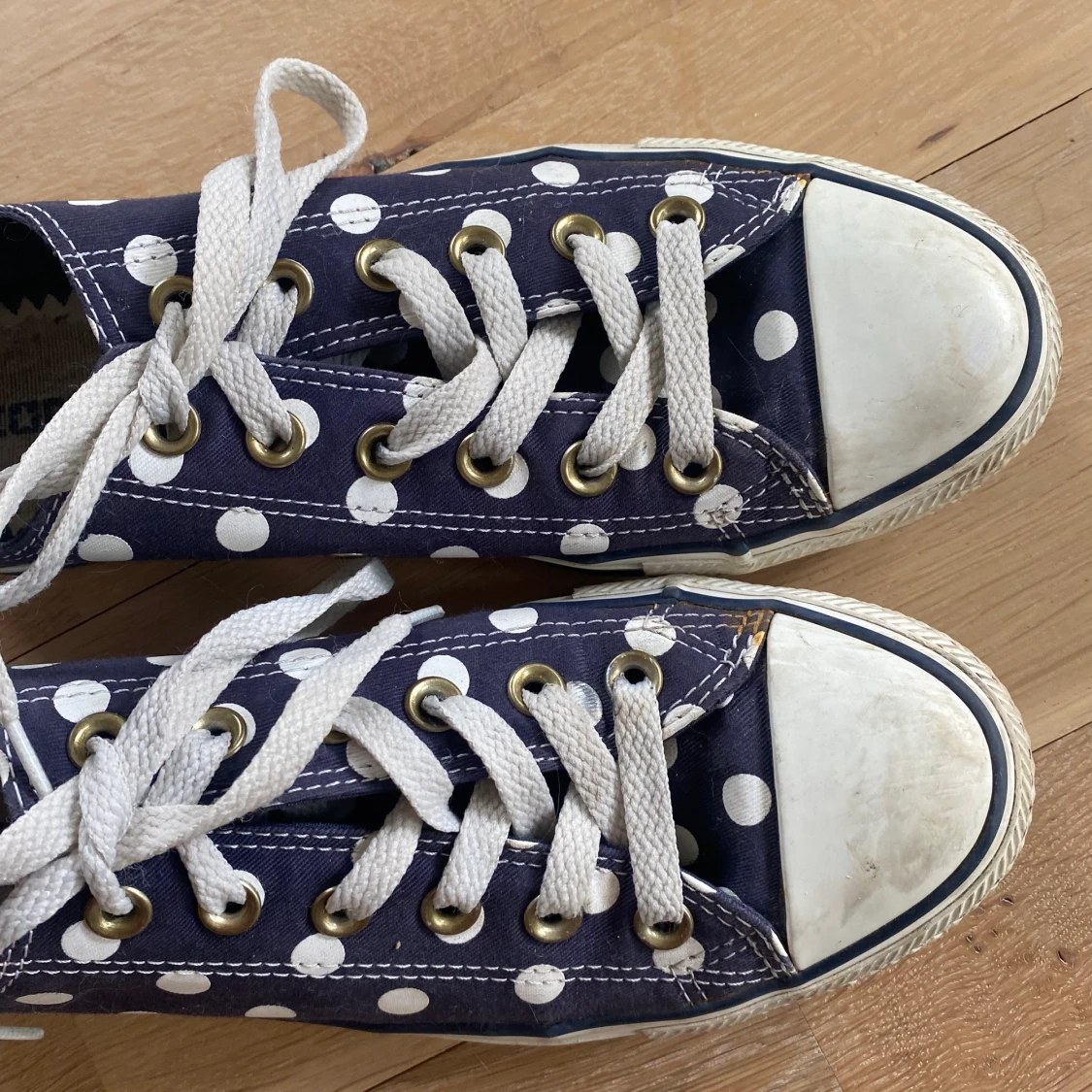 Prickiga converse - 91