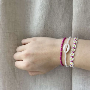Smycken🤍 - Fina armband🤍 1 för 14kr🤍 2 för 25kr🤍 3 för 40kr🤍 4 för 50🤍 5 för 65kr🤍