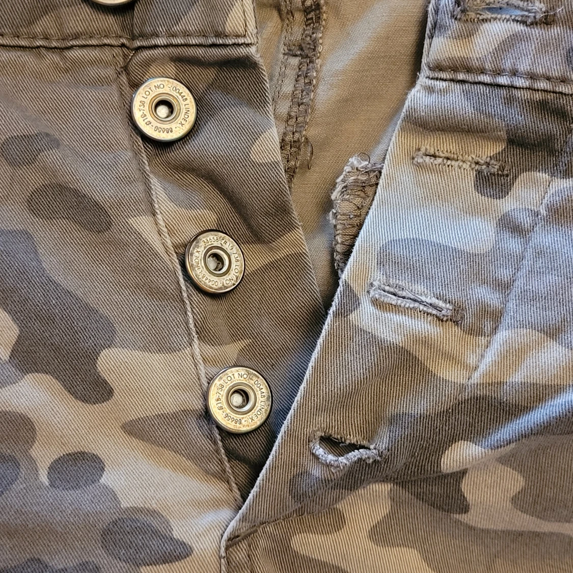 Camouflage chinos - 90