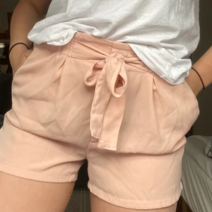 Shorts från bik bok strl M  - Super gulliga kostymshorts som sitter super bra!