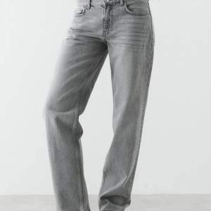 Säljer dessa Gina jeans, skriv om du är intresserad och vill ha egna bilder💕använda en gång💕💕pris kan diskuteras vid snabb affär💕