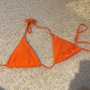 Bikinitopp  - Köpt på shein. Storlek M men skulle säga att de är en S 
