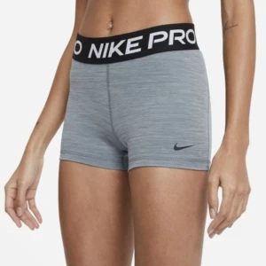 Nike Pro shorts  - Super snygga o köpta för 450kr och de e slutsålda på flera ställen. Knappt använda så i nyskick💕Skriv för fler bilder 
